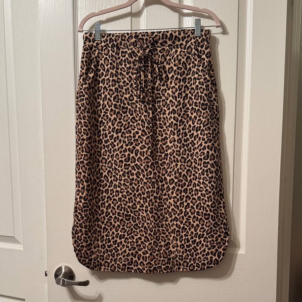Leopard Print Women's Skirt with Pockets